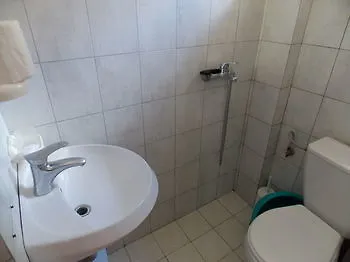 Hotel Rixhi 3*